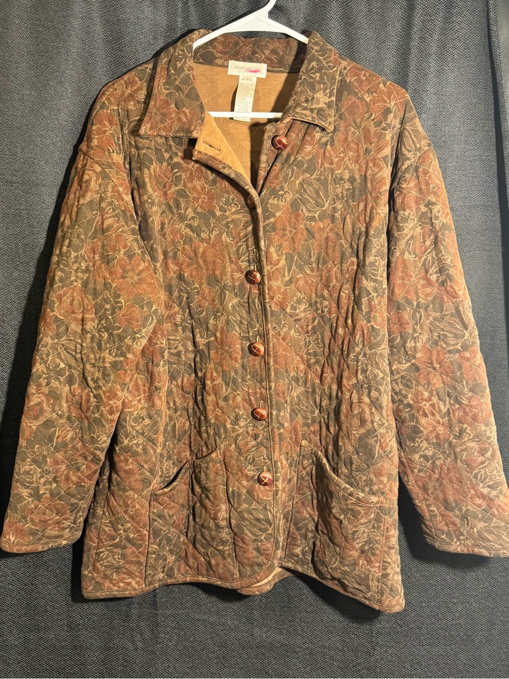 Vintage Jones New York Sport Womens L Quilted Floral Barn Jacket Cotton